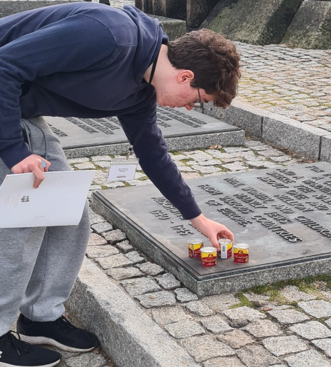 Read more about the article Seth P’s Trip to Auschwitz