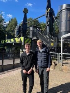 Photo of Helsby A Level Business students in Alton Towers